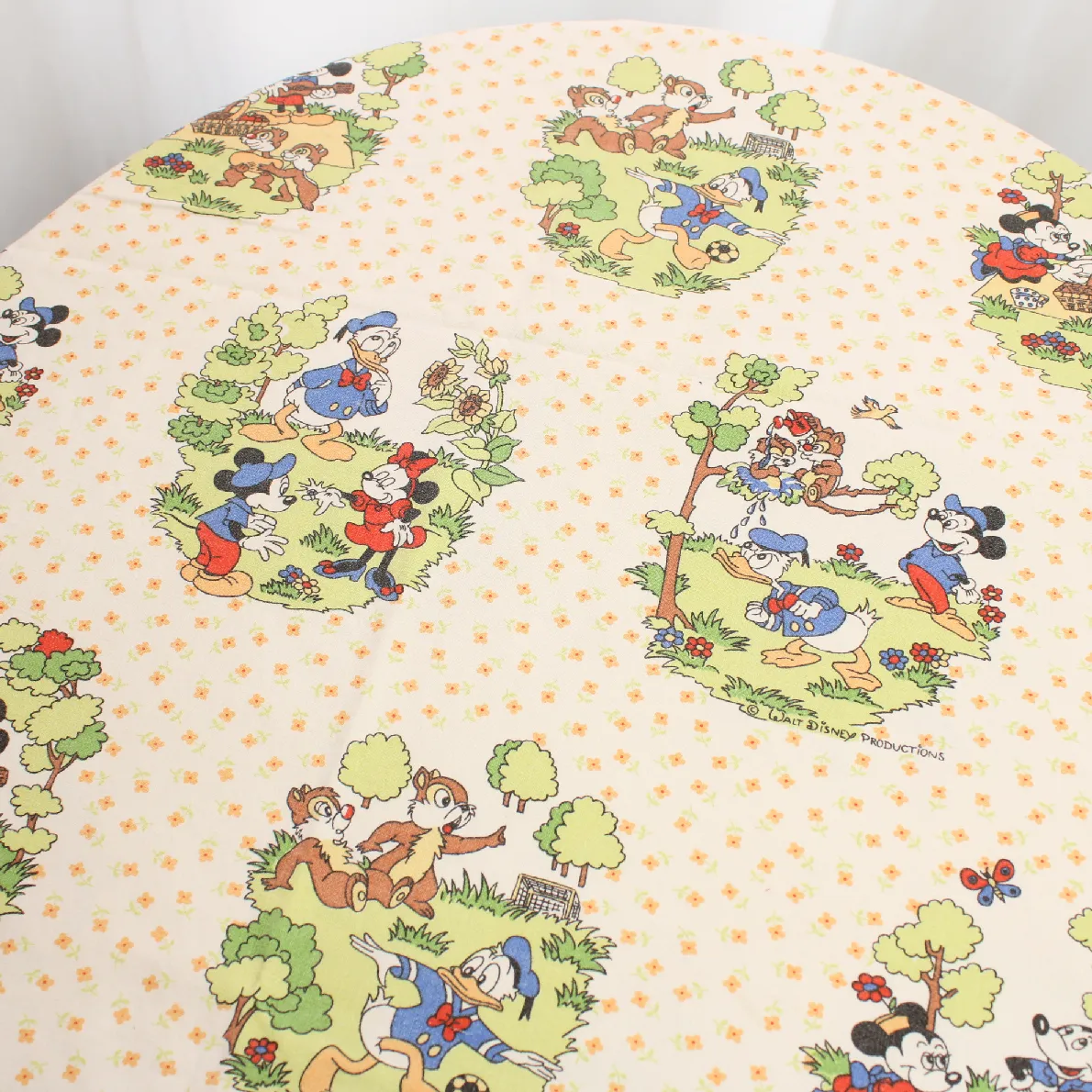 135*110 シーツ解体生地  ミッキー ミニー チップとデール レトロ ピクニック