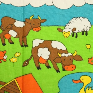 150*120 牧場 アニマル グリーン カラフル