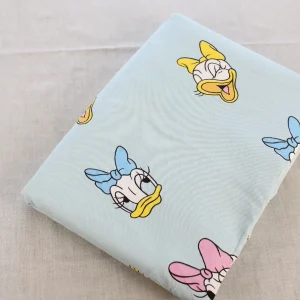 85*90 シーツ解体生地  デイジー お顔 ブルー