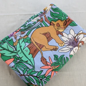 130*90 シーツ解体生地  ライオンキング ジャングル パープル